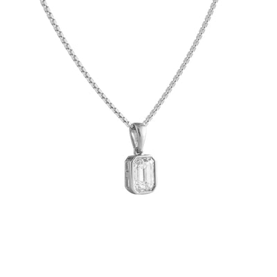 Frame It Pendant - 1.5 carat